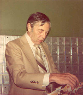 Councillor Albert Hollingshead at Woodbridge Post Office, 1979